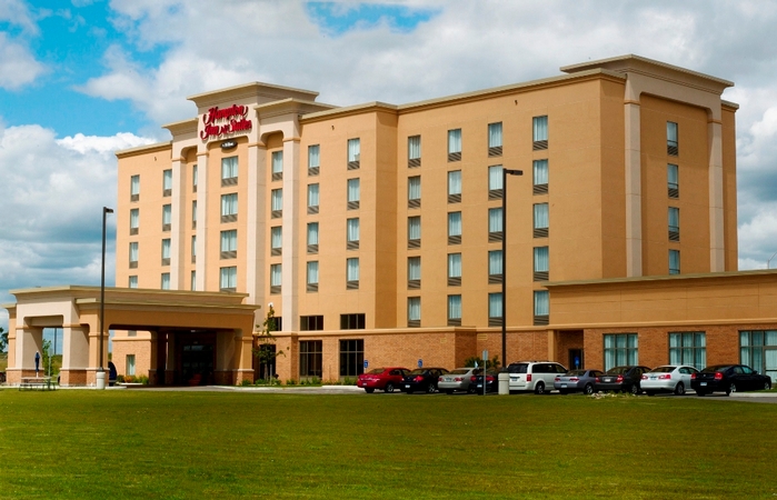 Hampton Inn & Suites by Hilton